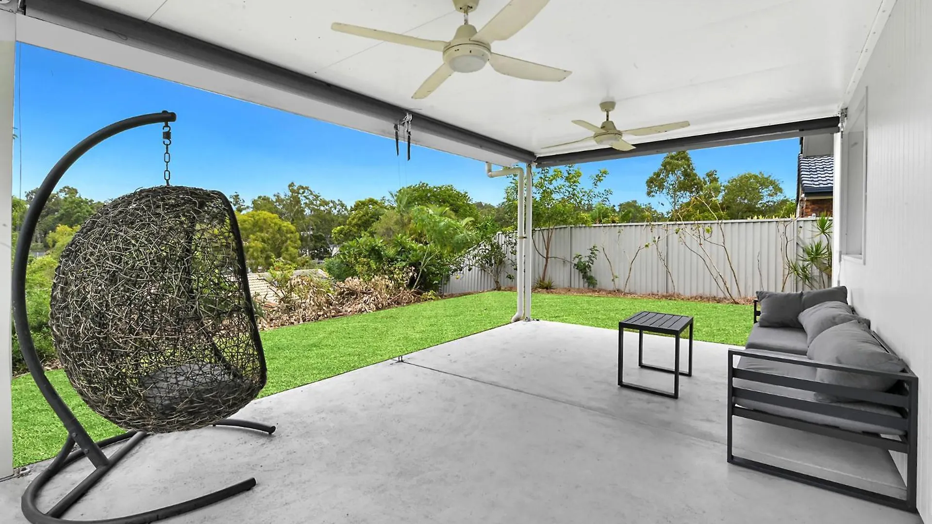 Tranquil 3-Bedroom Home In Heart Of Parkwood Gold Coast 0*,  Australia