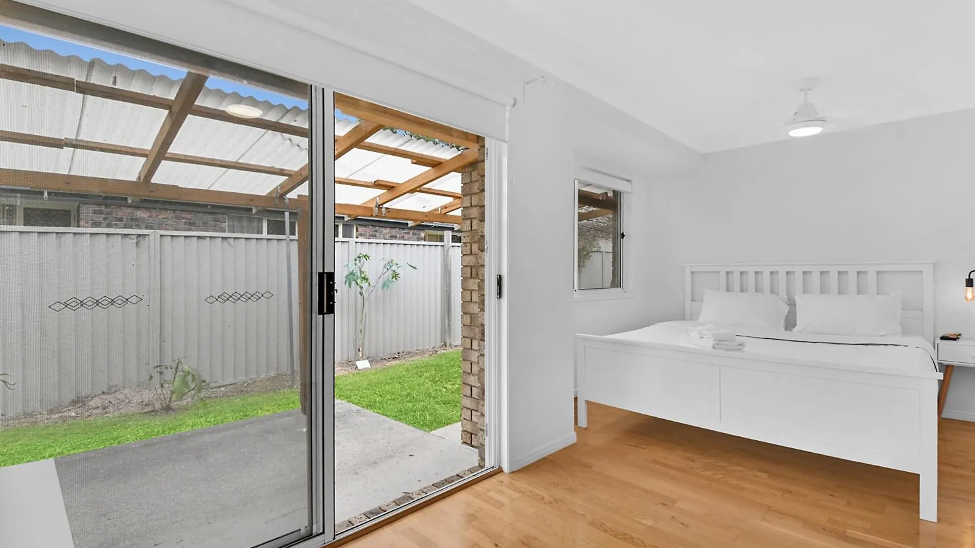 Tranquil 3-Bedroom Home In Heart Of Parkwood Gold Coast Holiday home