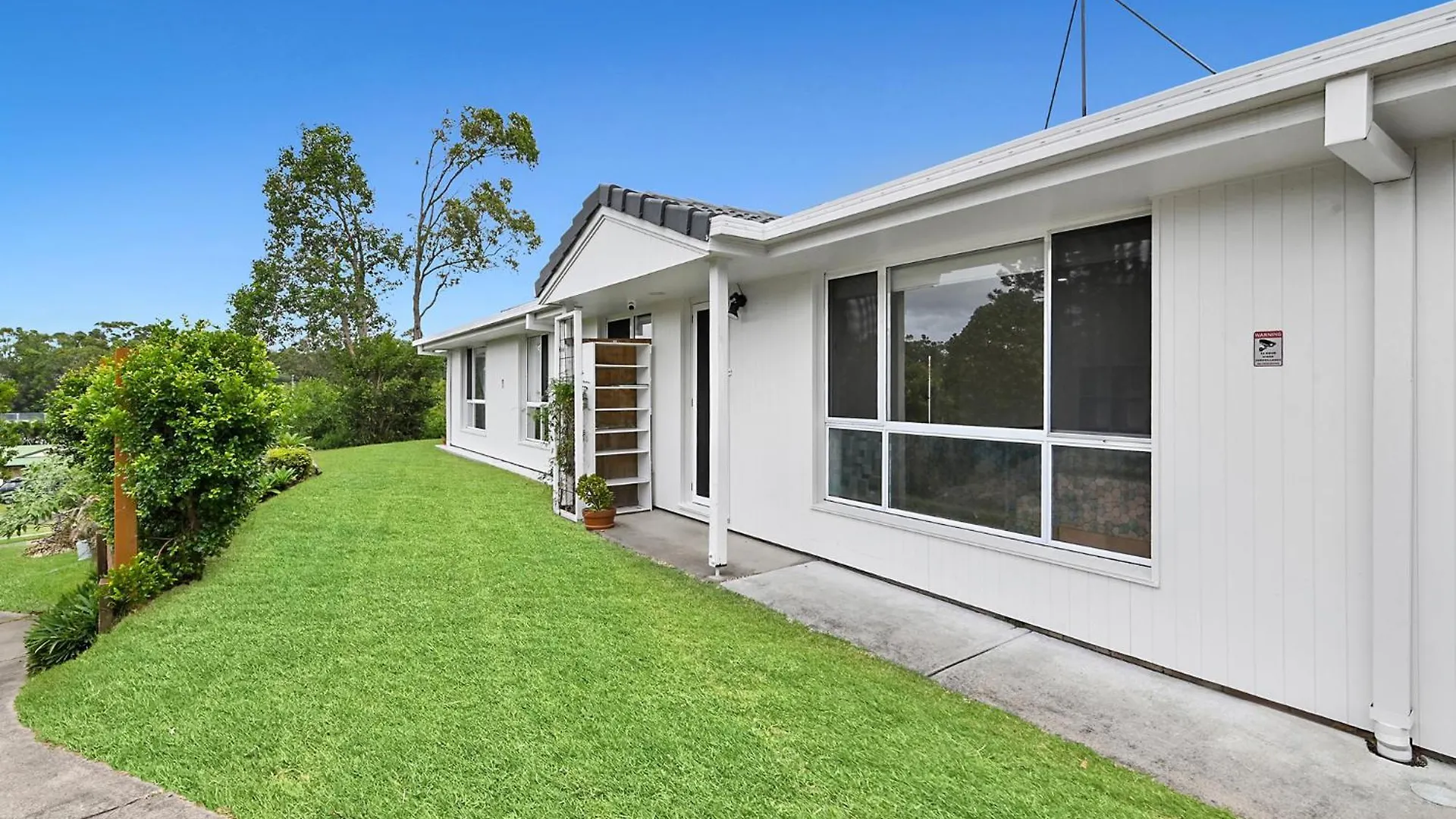 Tranquil 3-Bedroom Home In Heart Of Parkwood Gold Coast Ausztrália